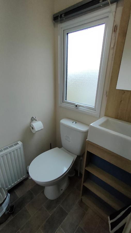 3 Bedroom Stylish Caravan - Vans With Business Sign Not Allowed Port Seton Dış mekan fotoğraf
