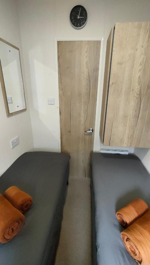 3 Bedroom Stylish Caravan - Vans With Business Sign Not Allowed Port Seton Dış mekan fotoğraf