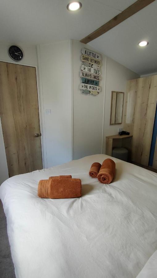 3 Bedroom Stylish Caravan - Vans With Business Sign Not Allowed Port Seton Dış mekan fotoğraf